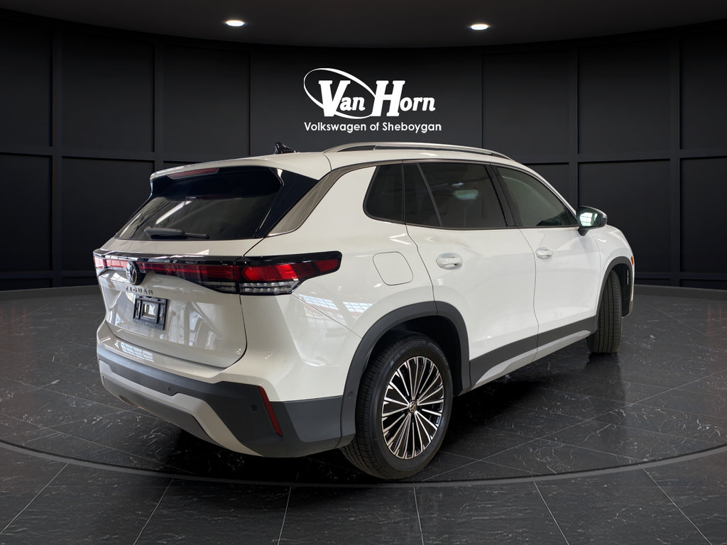 Used 2026 Volkswagen Tiguan S FWD image 3