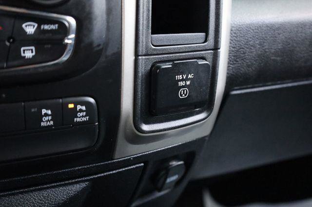 Used 2017 RAM 1500 Big Horn AWD/4WD image 36