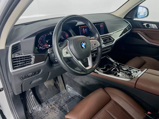 Used 2021 BMW X7 xDrive40i w/ Premium Package image 11