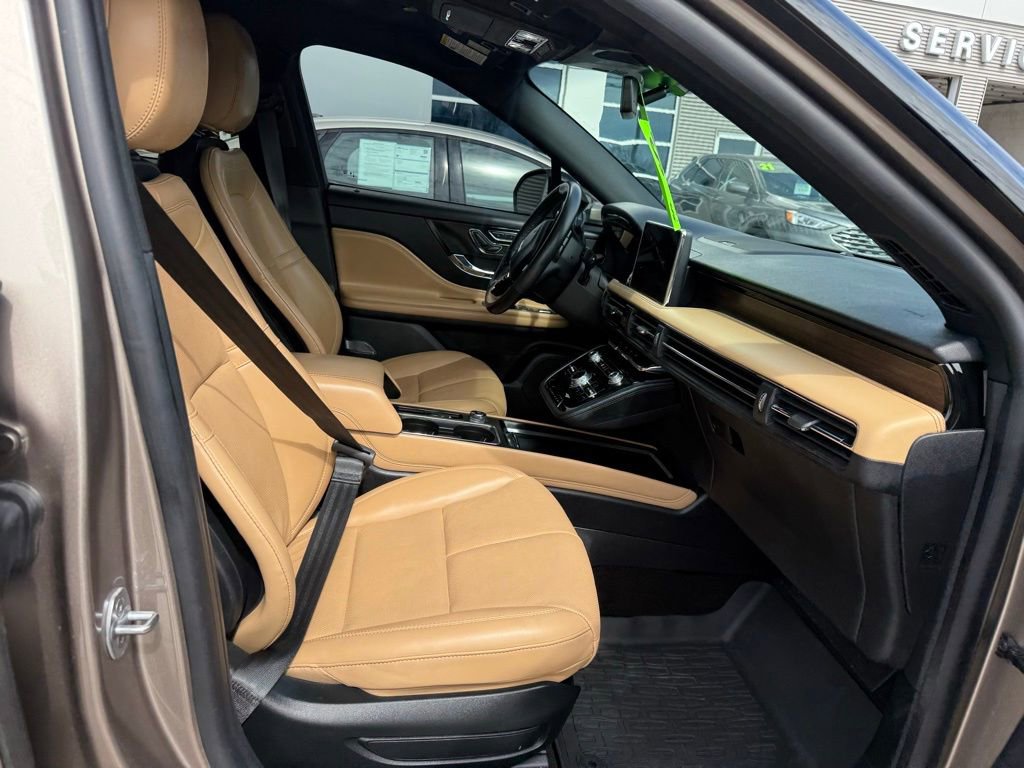 Used 2021 Lincoln Corsair Reserve w/ Equipment Group 201A image 29