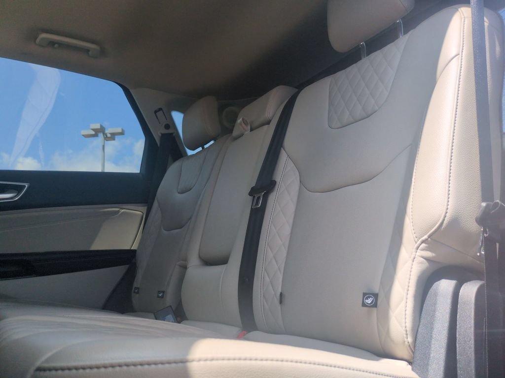 Used 2024 Ford Edge Titanium AWD/4WD image 29