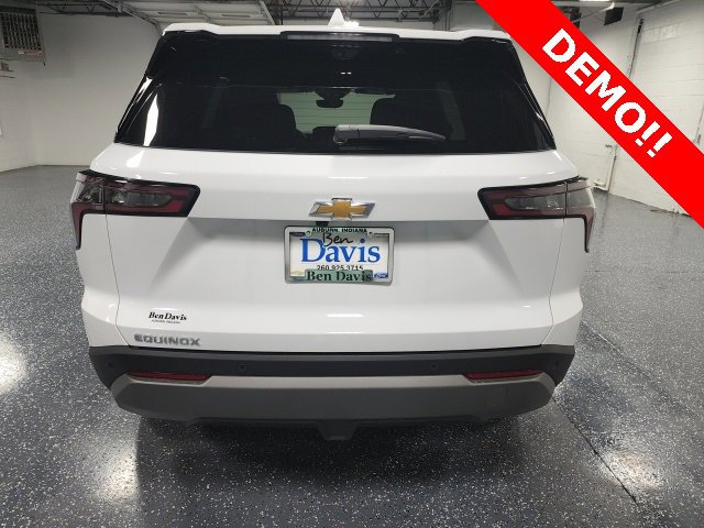 New 2026 Chevrolet Equinox LT w/ Convenience Package II image 11