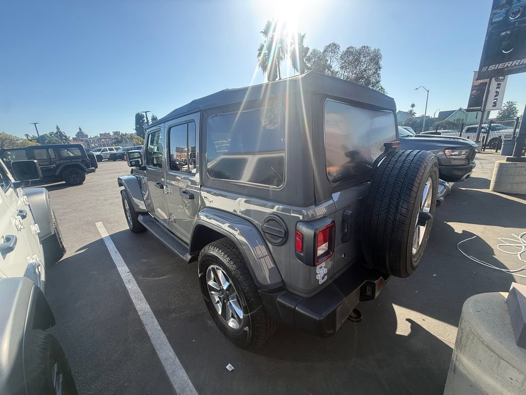 Used 2018 Jeep Wrangler Unlimited Sahara AWD/4WD image 2