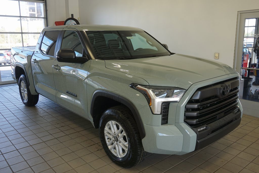 New 2026 Toyota Tundra SR5 image 2