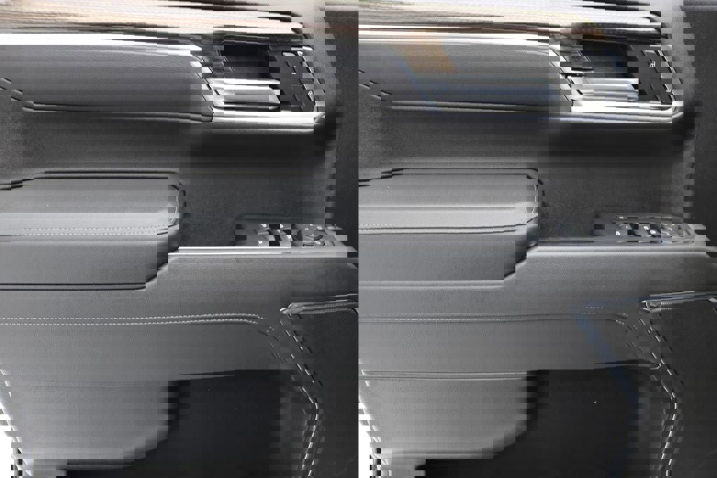 Used 2022 Chevrolet Silverado 1500 LT image 19