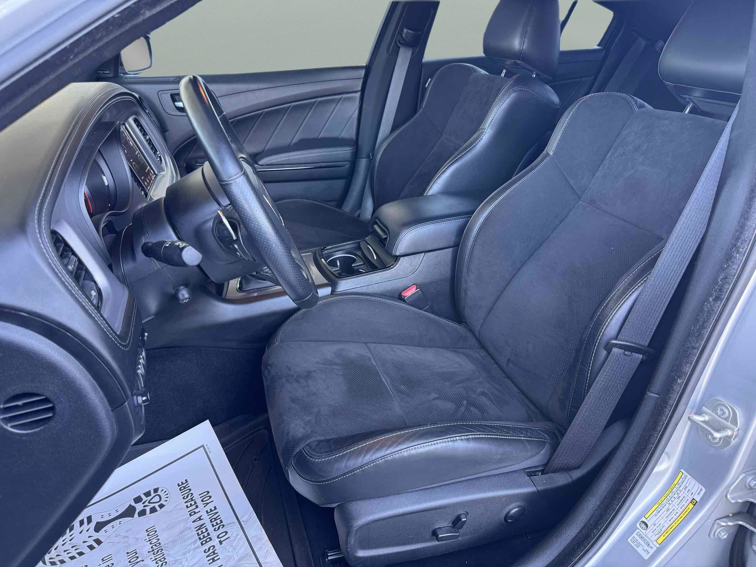 Used 2023 Dodge Charger R/T w/ Plus Group RWD image 10