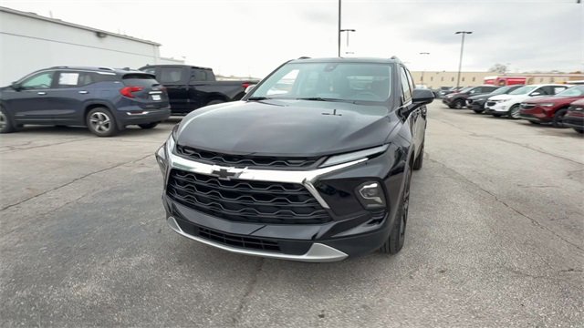 Used 2024 Chevrolet Blazer LT w/ Convenience Package image 3