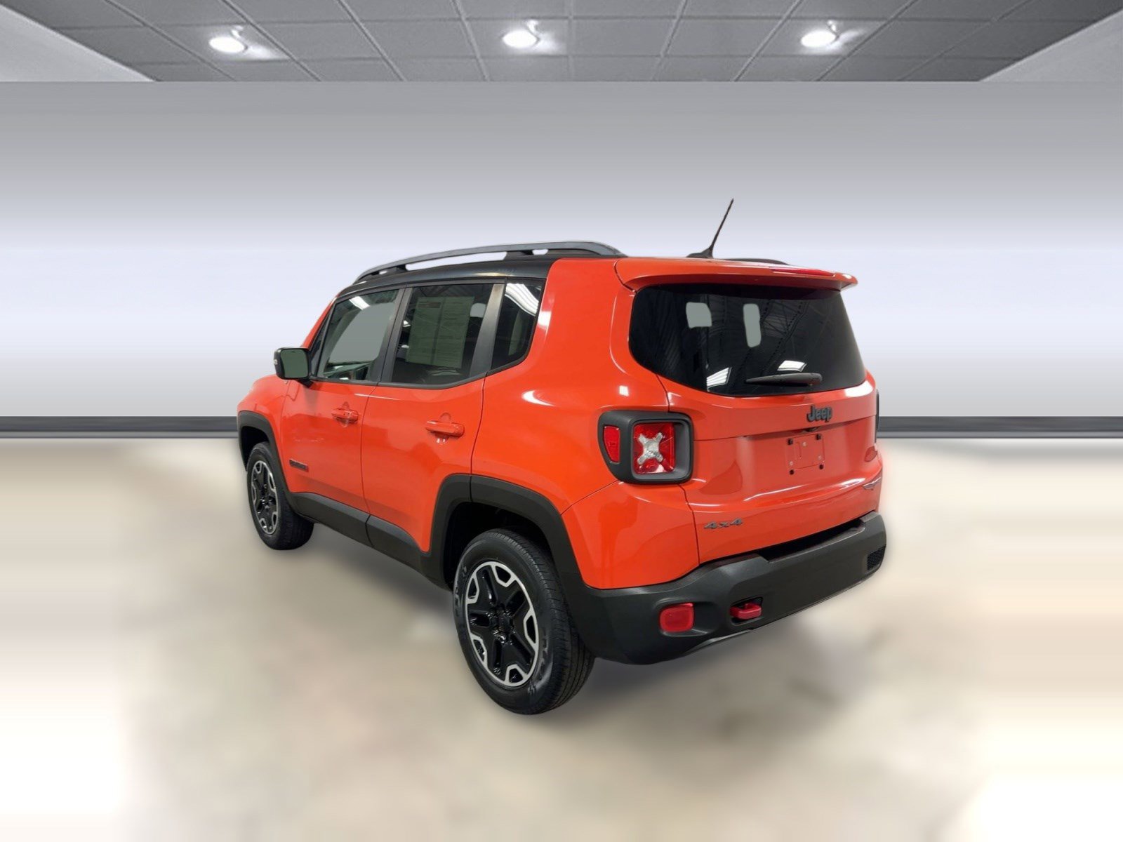 Used 2015 Jeep Renegade Trailhawk w/ Popular Equipment Group image 3