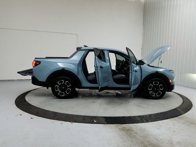 Used 2024 Hyundai Santa Cruz SE AWD/4WD image 16