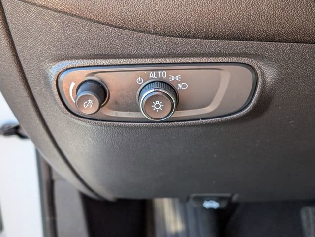 Used 2024 Chevrolet Equinox LS w/ LS Convenience Package image 36