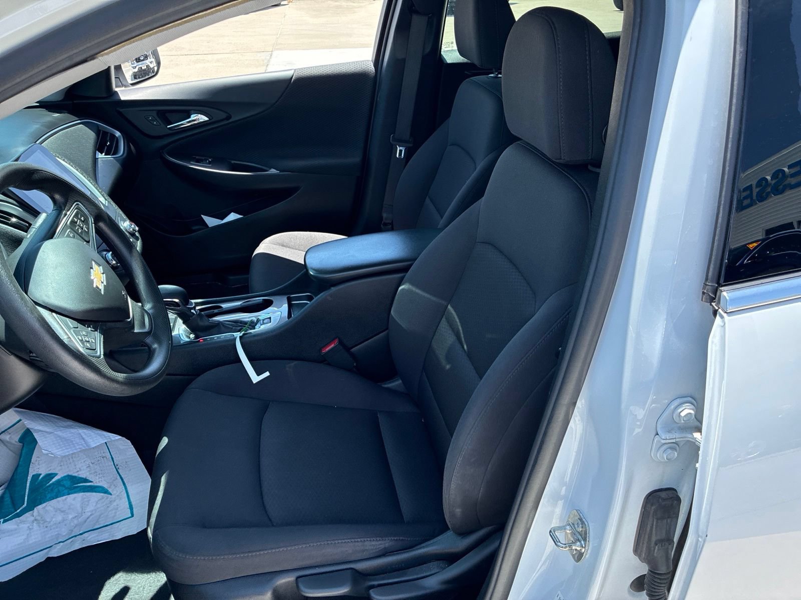 Used 2023 Chevrolet Malibu LS FWD image 8