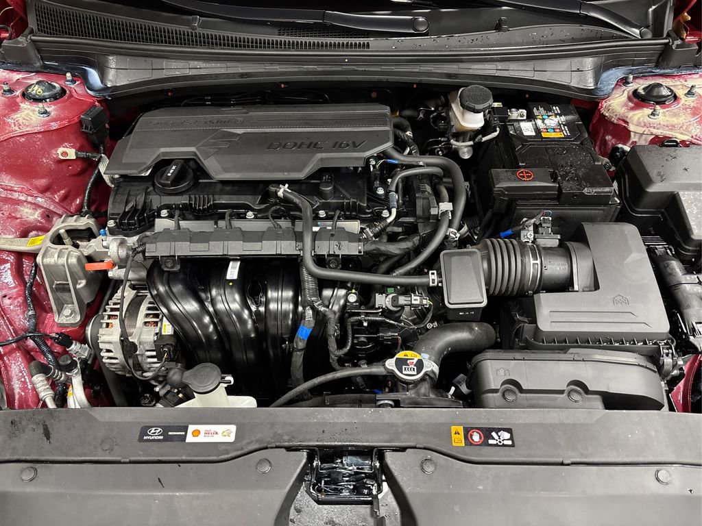 Used 2024 Hyundai Elantra SE image 13