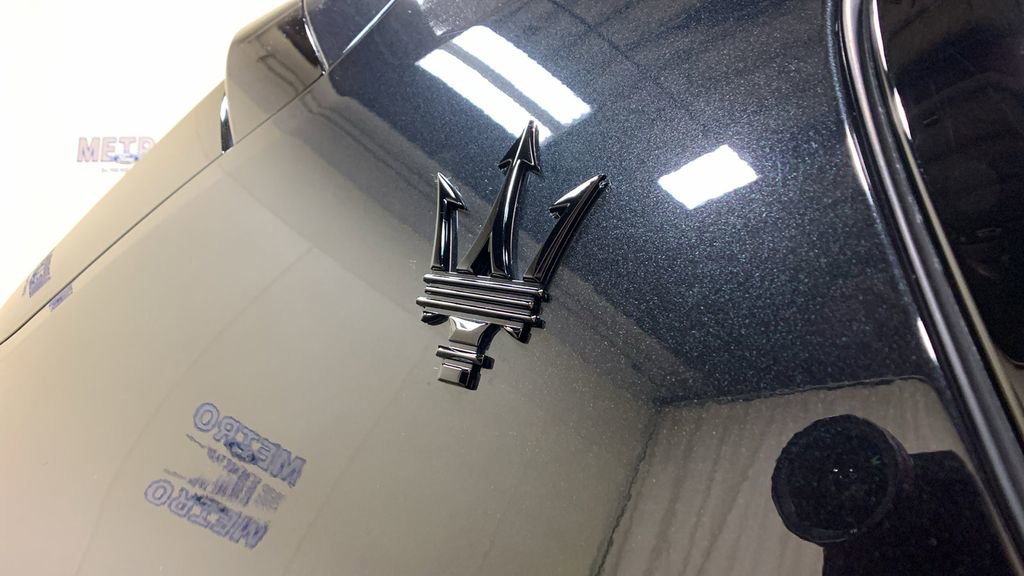 Used 2025 Maserati Grecale Modena image 16