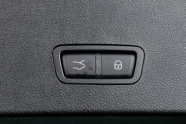 New 2026 Alfa Romeo Tonale w/ Red Premium Package image 33