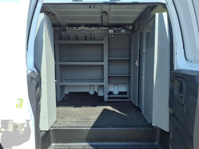 Used 2021 Chevrolet Express 2500 w/ Driver Convenience Package RWD image 21