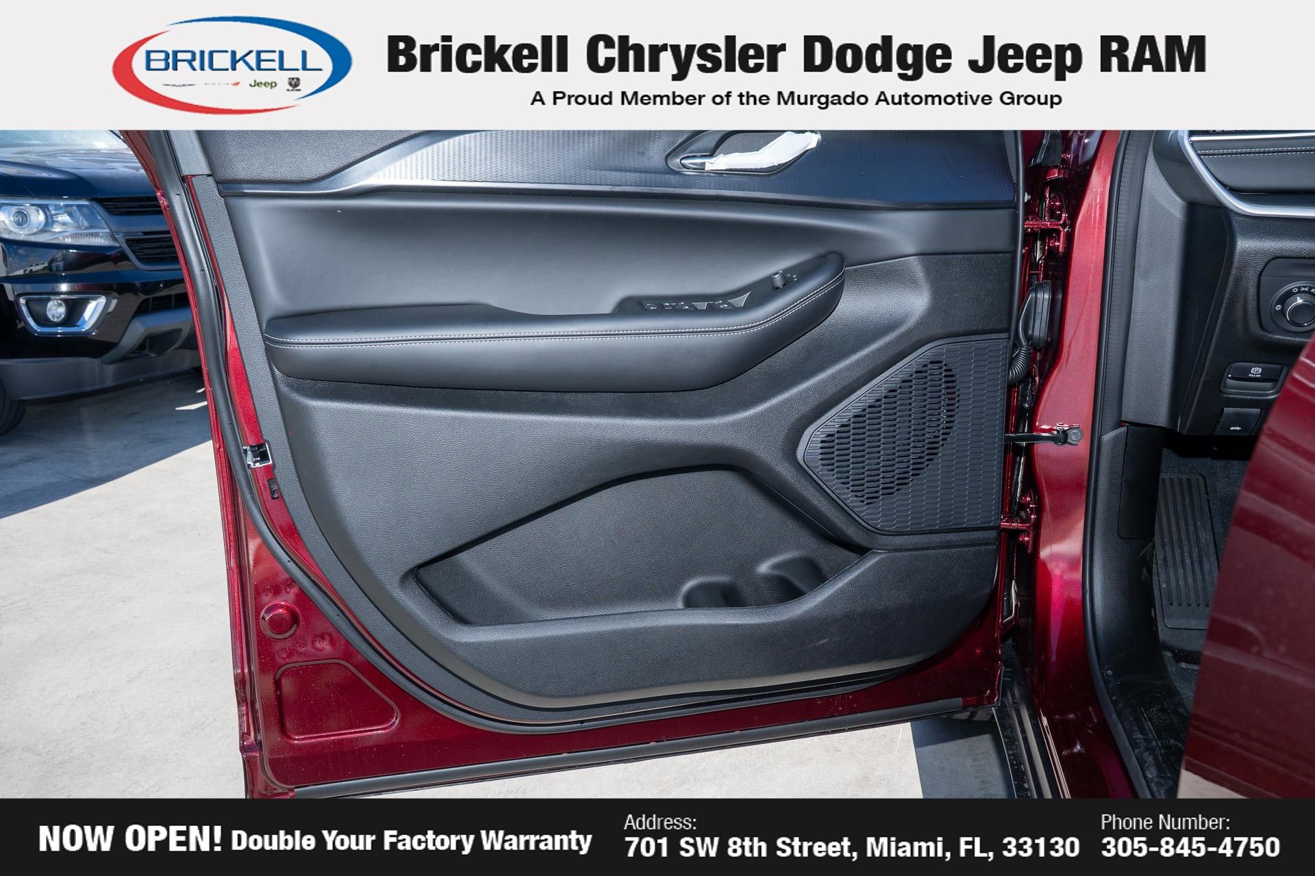 New 2025 Jeep Grand Cherokee Altitude image 11