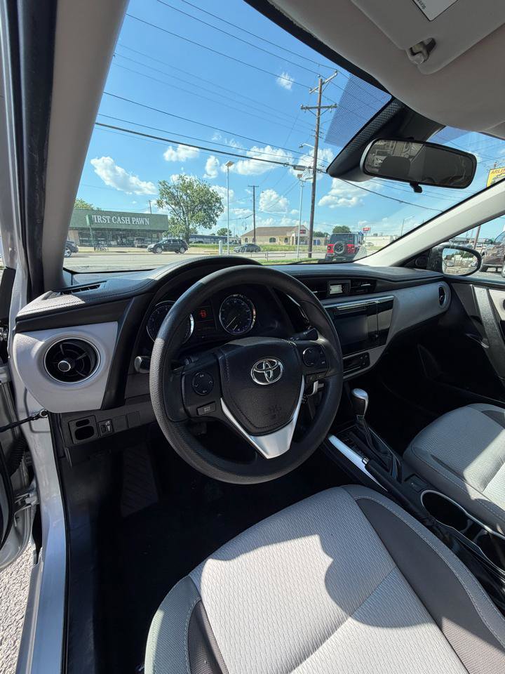 Used 2019 Toyota Corolla LE FWD image 9