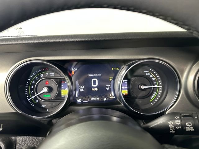 Used 2023 Jeep Wrangler Unlimited w/ Cold Weather Group image 17