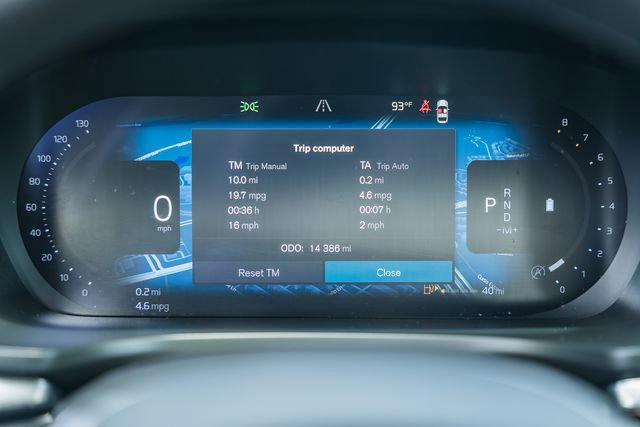 Used 2025 Volvo S60 B5 Plus image 42