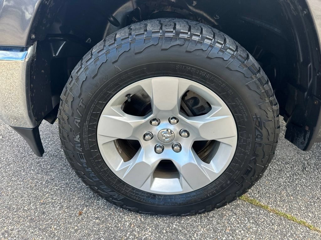Used 2020 RAM 1500 Big Horn AWD/4WD image 32