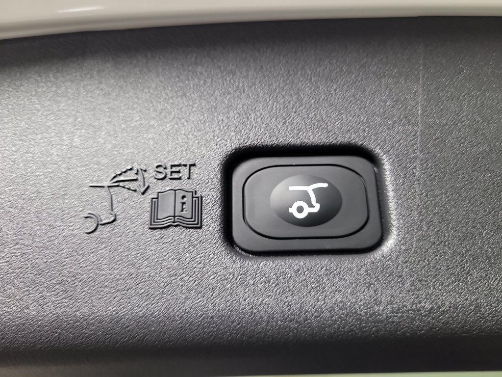 New 2026 Lincoln Nautilus Reserve AWD/4WD image 6