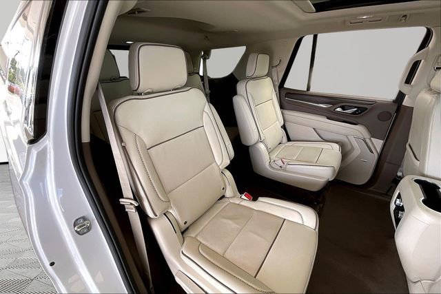 Used 2024 GMC Yukon Denali RWD image 17