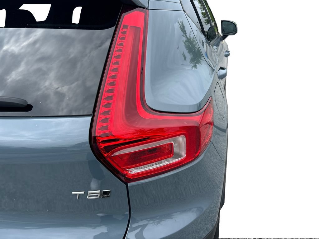 Used 2020 Volvo XC40 T5 Momentum w/ Protection Package Premier AWD/4WD image 34