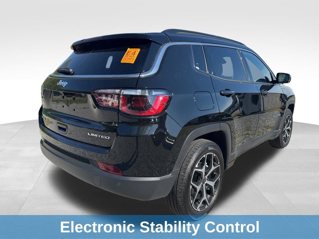 Used 2025 Jeep Compass Limited image 9