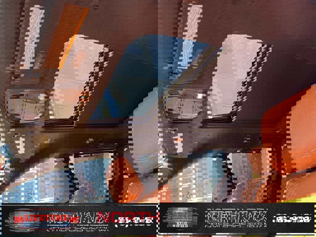 Used 2024 Chrysler Pacifica Pinnacle w/ Trailer Tow Group image 13