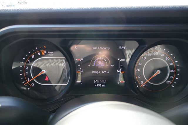 Used 2025 Jeep Gladiator Sport image 14