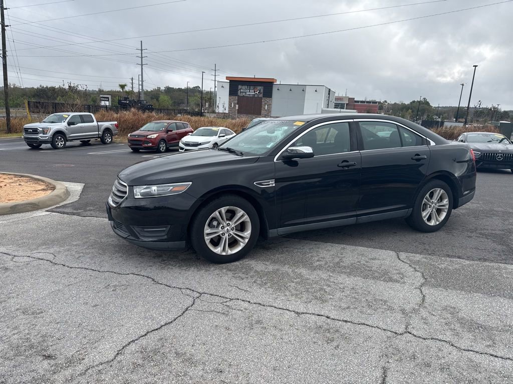 Used 2016 Ford Taurus SEL image 5