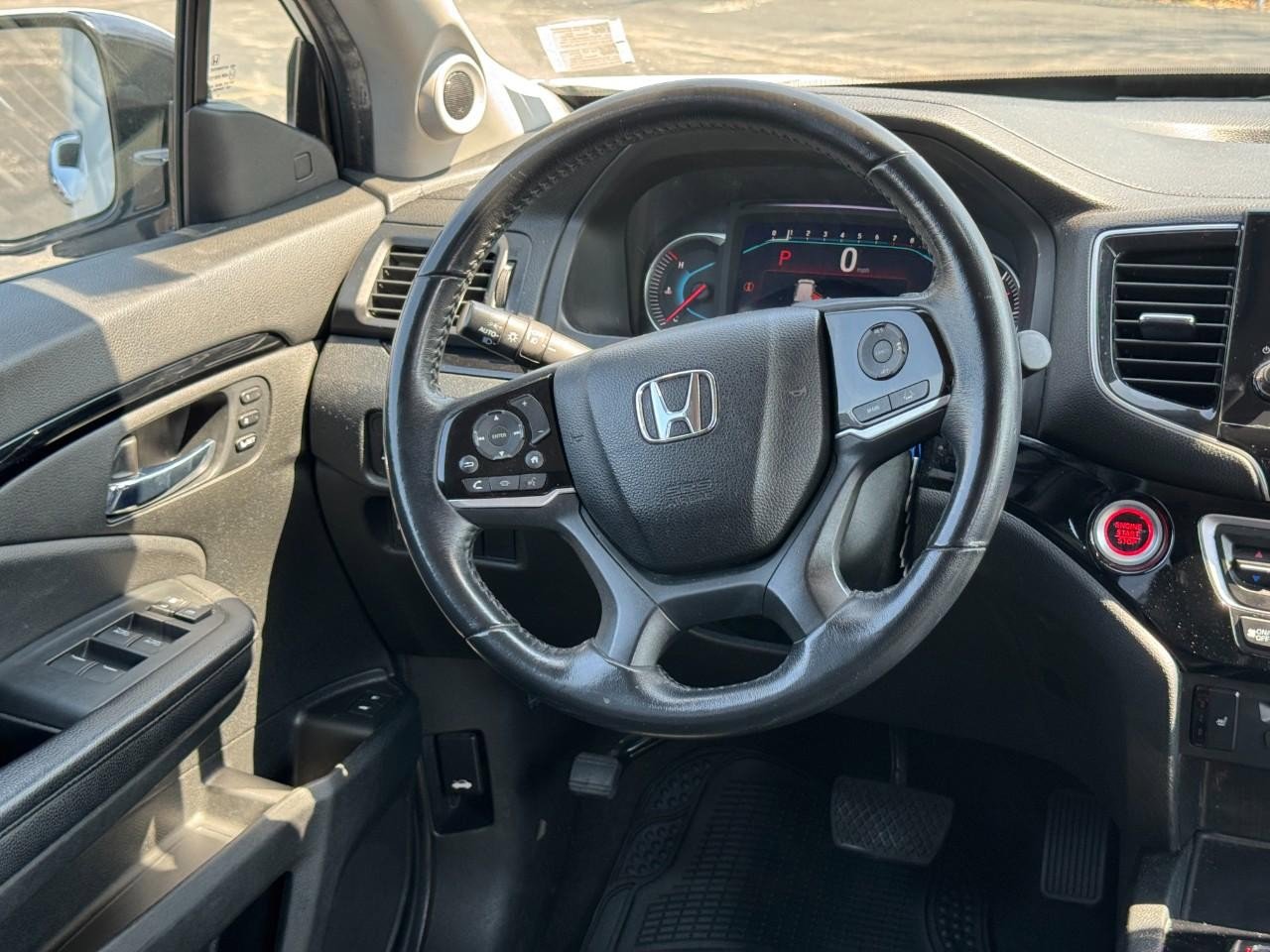 Used 2021 Honda Pilot Touring image 14