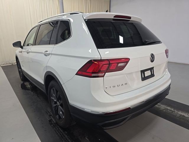 Used 2024 Volkswagen Tiguan SE FWD image 4