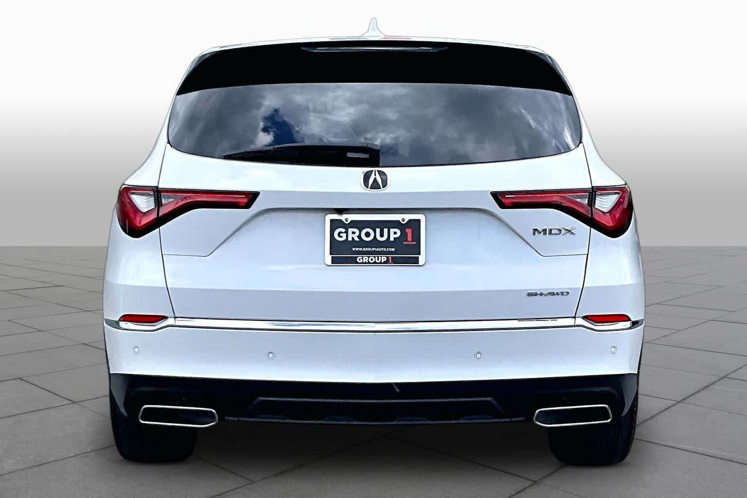 Used 2024 Acura MDX w/ Technology Package AWD/4WD image 5