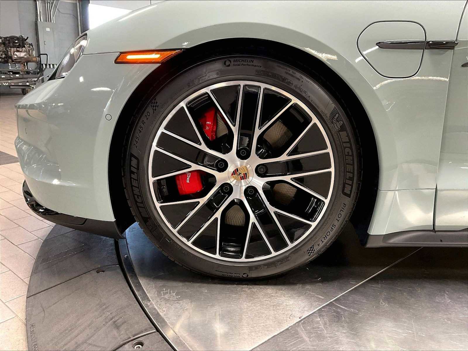 Used 2025 Porsche Taycan GTS image 14