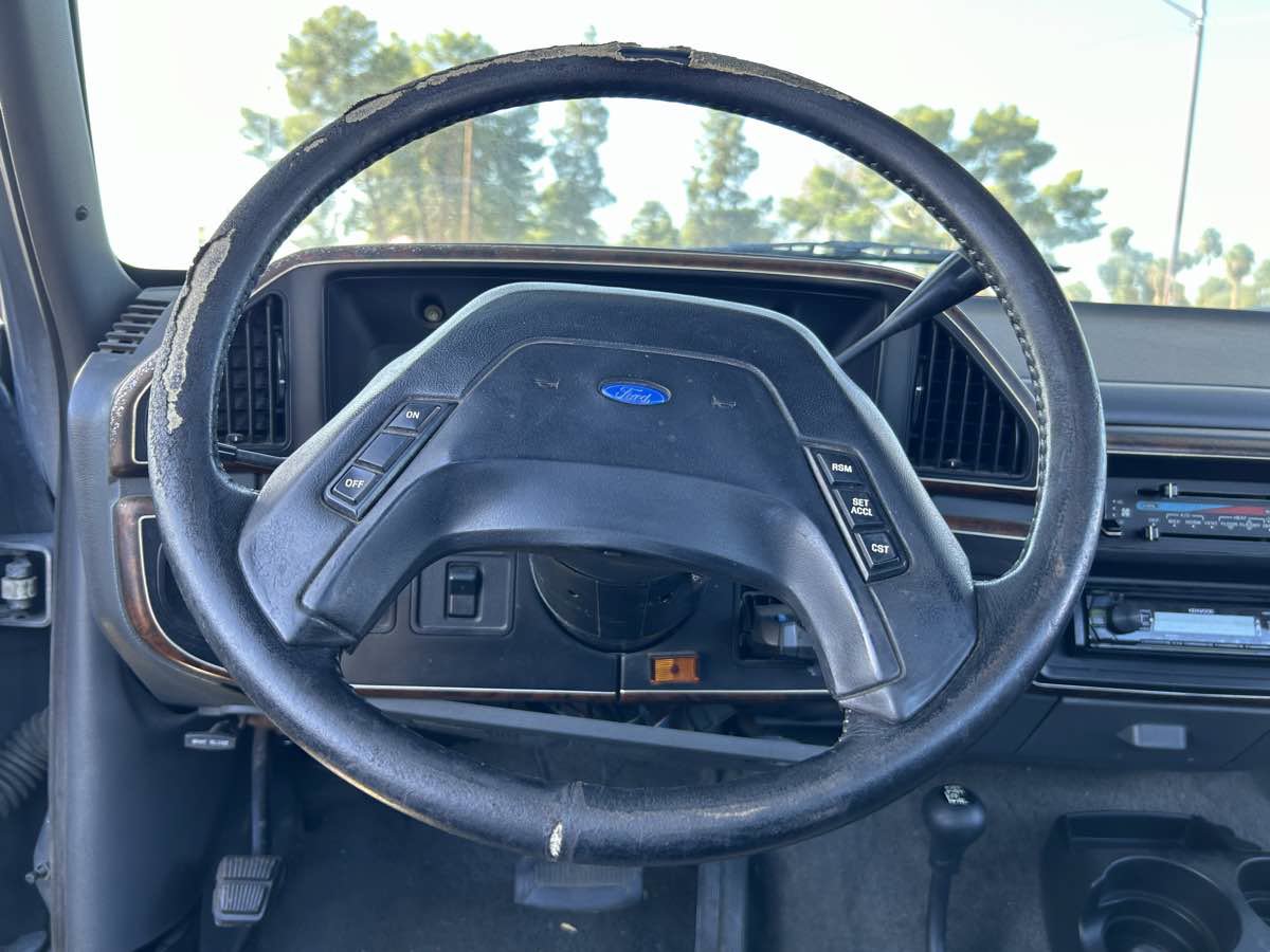 Used 1989 Ford F250 4x4 Regular Cab image 12