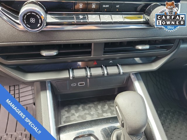 Used 2023 Chevrolet Colorado Trail Boss AWD/4WD image 30