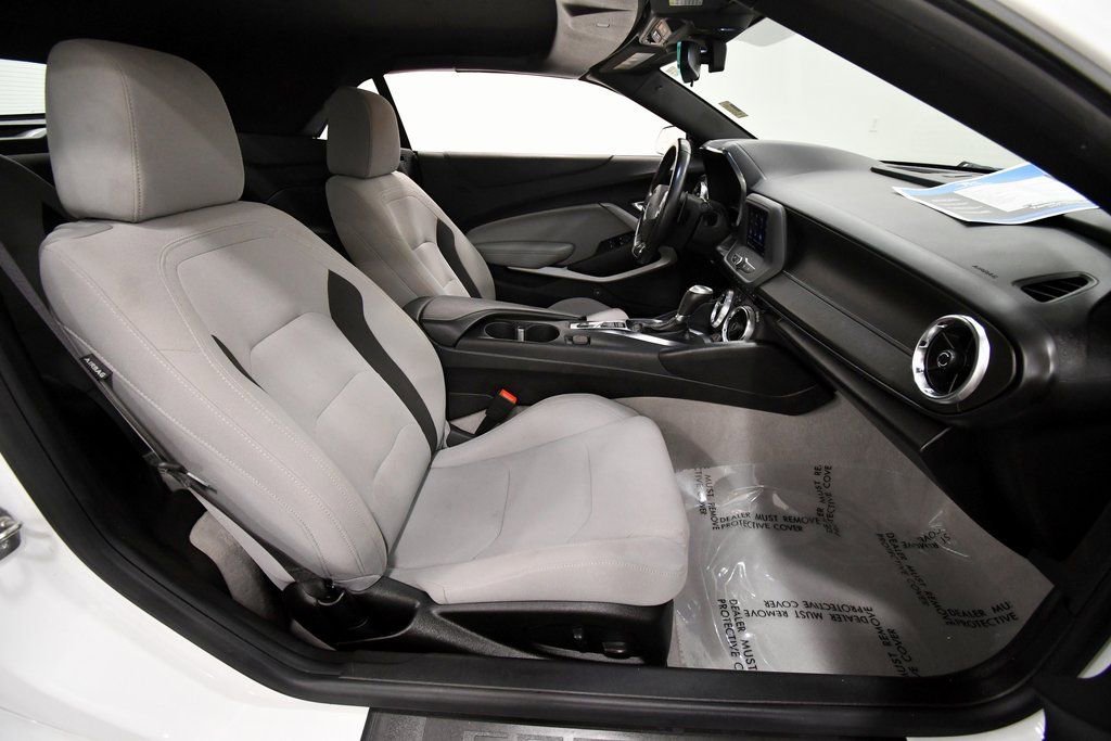 Used 2022 Chevrolet Camaro LT image 15