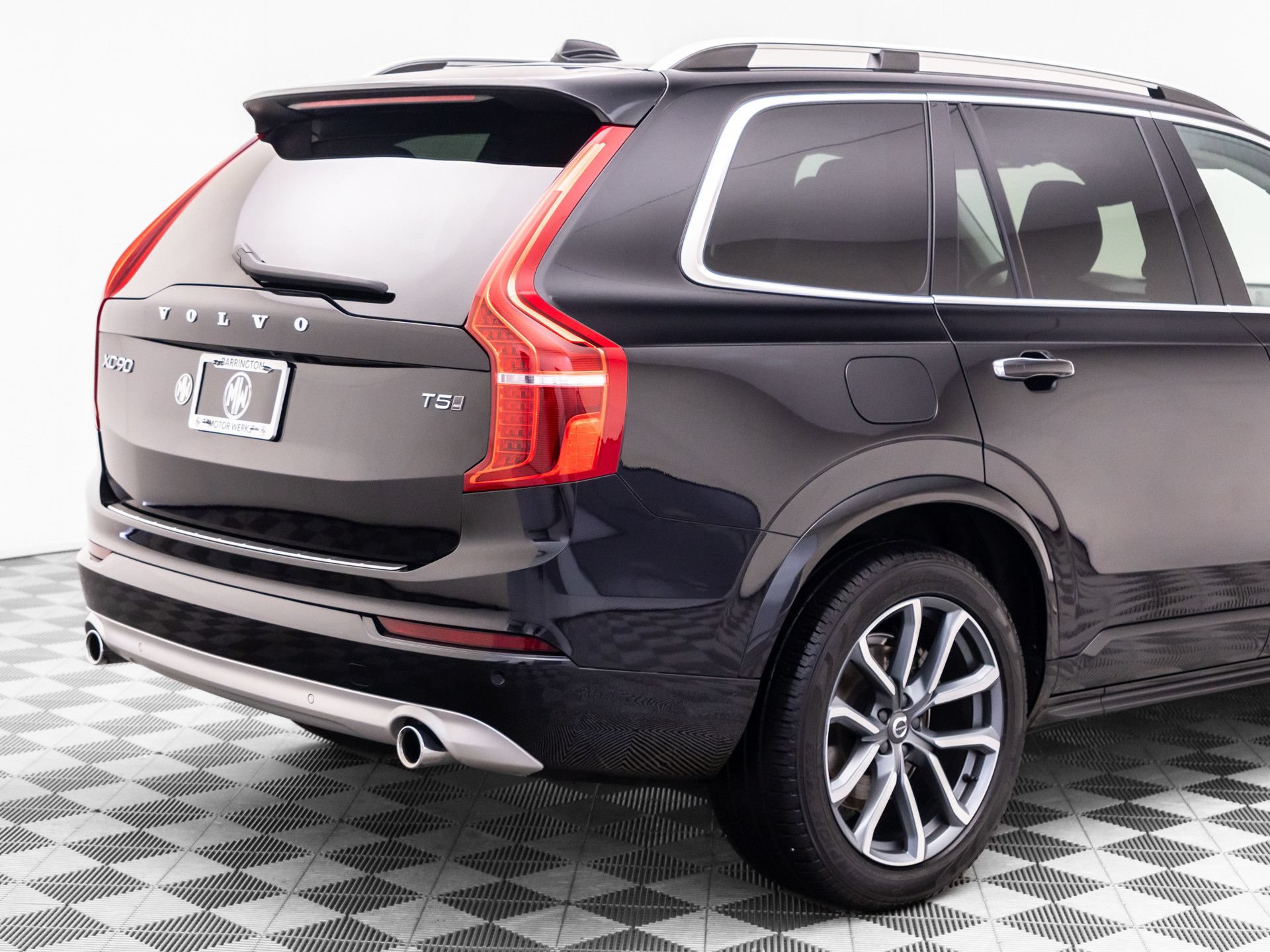 Used 2019 Volvo XC90 T5 Momentum w/ Multimedia Package AWD/4WD image 34