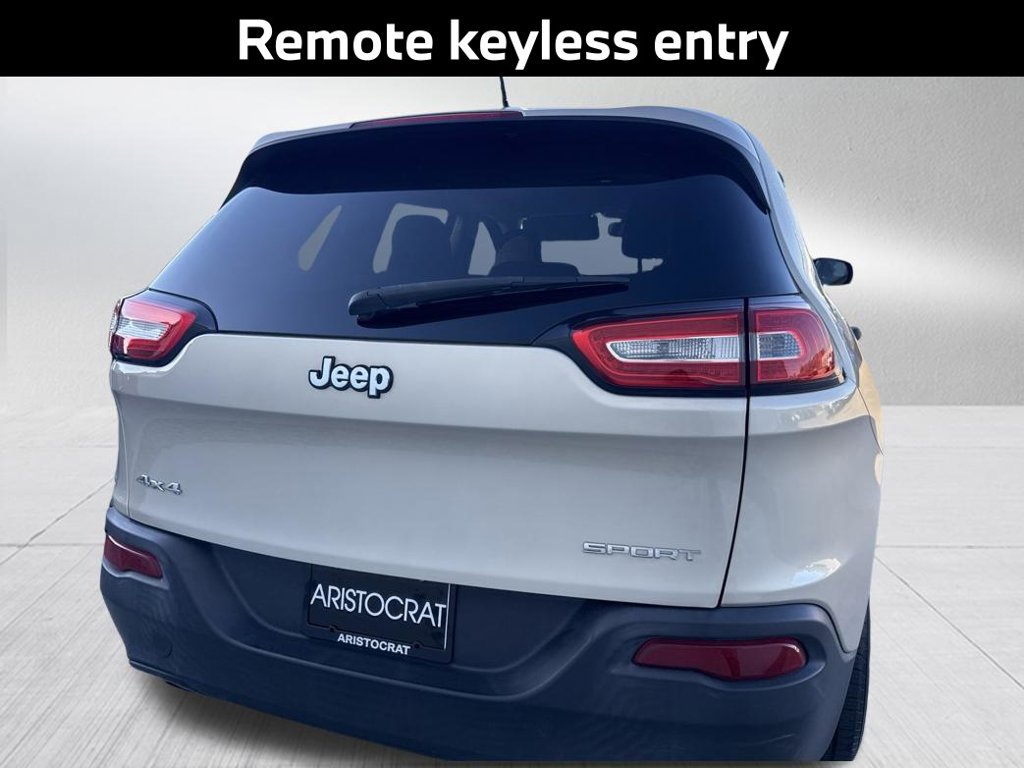 Used 2014 Jeep Cherokee Sport AWD/4WD image 6