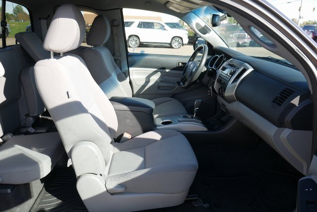 Used 2012 Toyota Tacoma PreRunner image 23