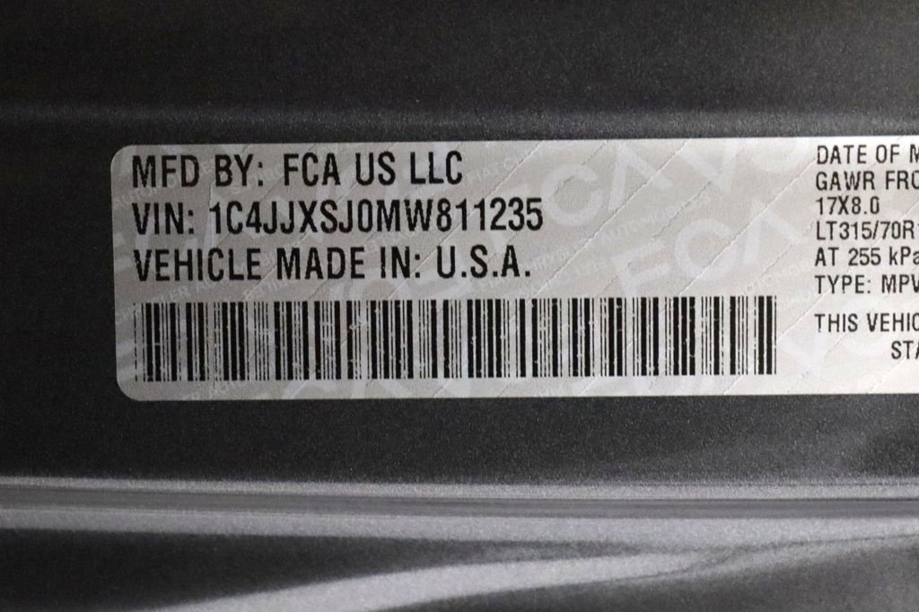 Used 2021 Jeep Wrangler Unlimited Rubicon w/ Xtreme Recon 35" Tire Package AWD/4WD image 32
