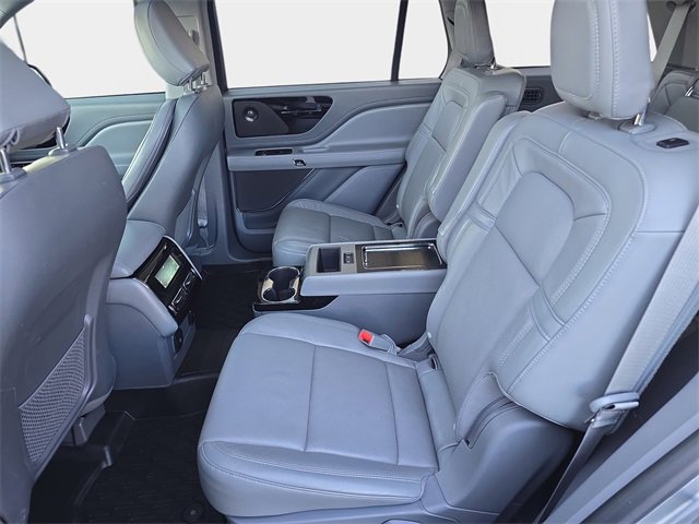 Used 2021 Lincoln Aviator Reserve w/ Equipment Group 201A image 18
