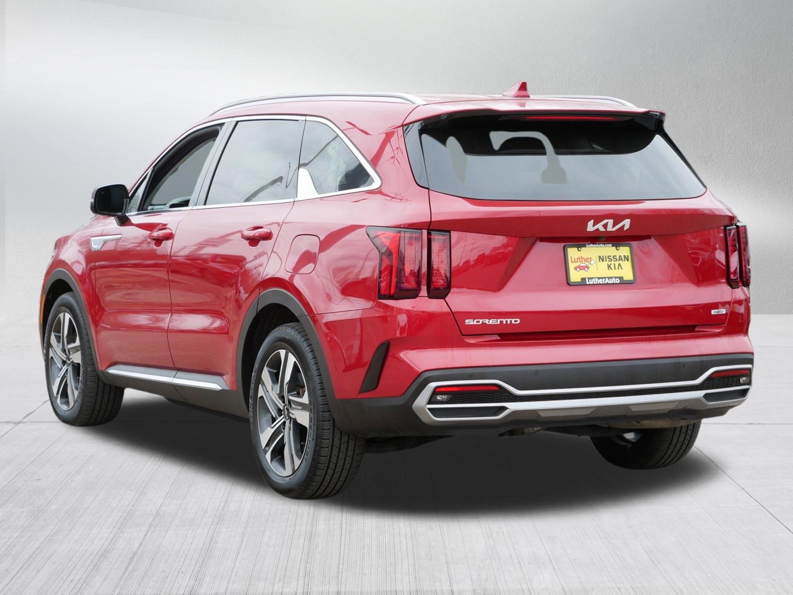 Certified 2023 Kia Sorento EX image 5