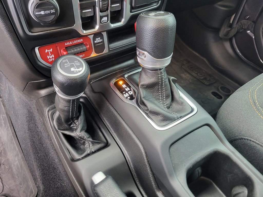 Used 2024 Jeep Wrangler Unlimited image 21