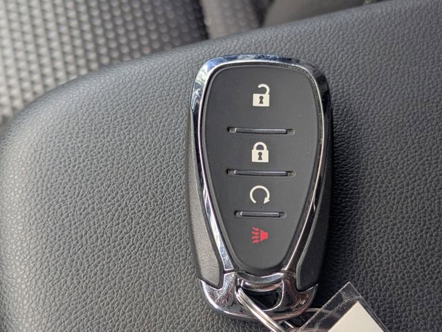 Used 2025 Chevrolet Trax LT w/ LT Convenience Package FWD image 62
