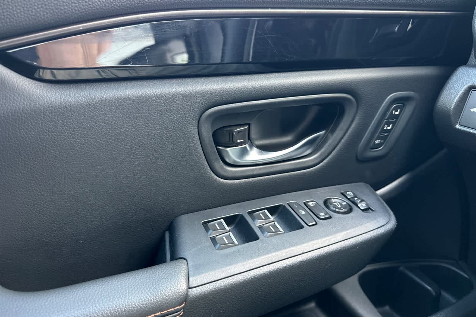 Certified 2023 Honda Pilot TrailSport image 11
