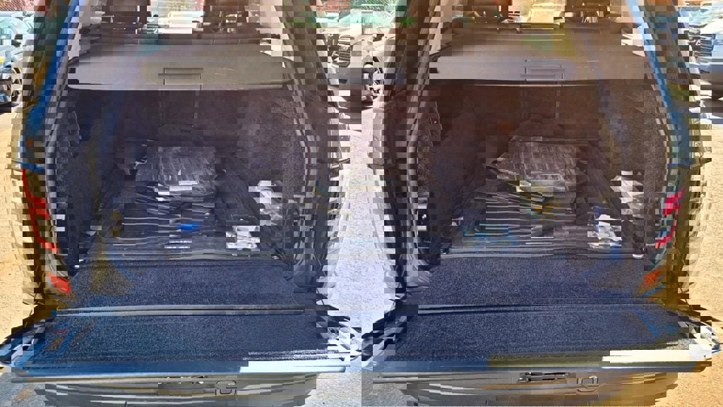 Used 2015 Land Rover Range Rover Supercharged image 47