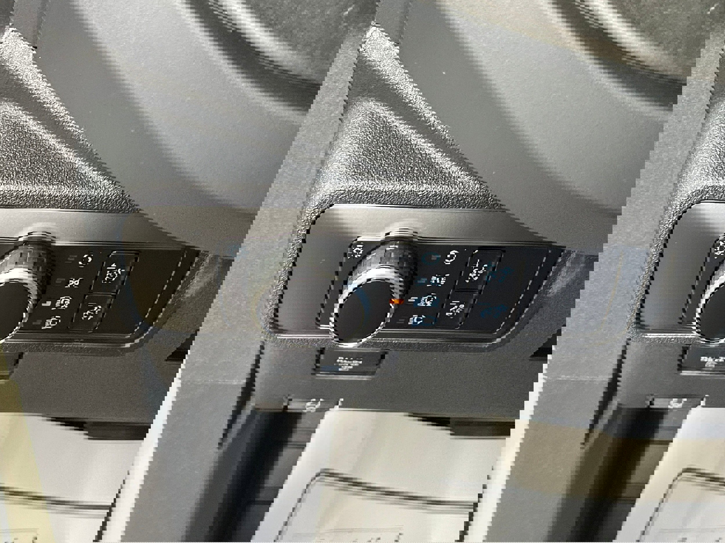 New 2025 Ford Bronco Badlands image 14