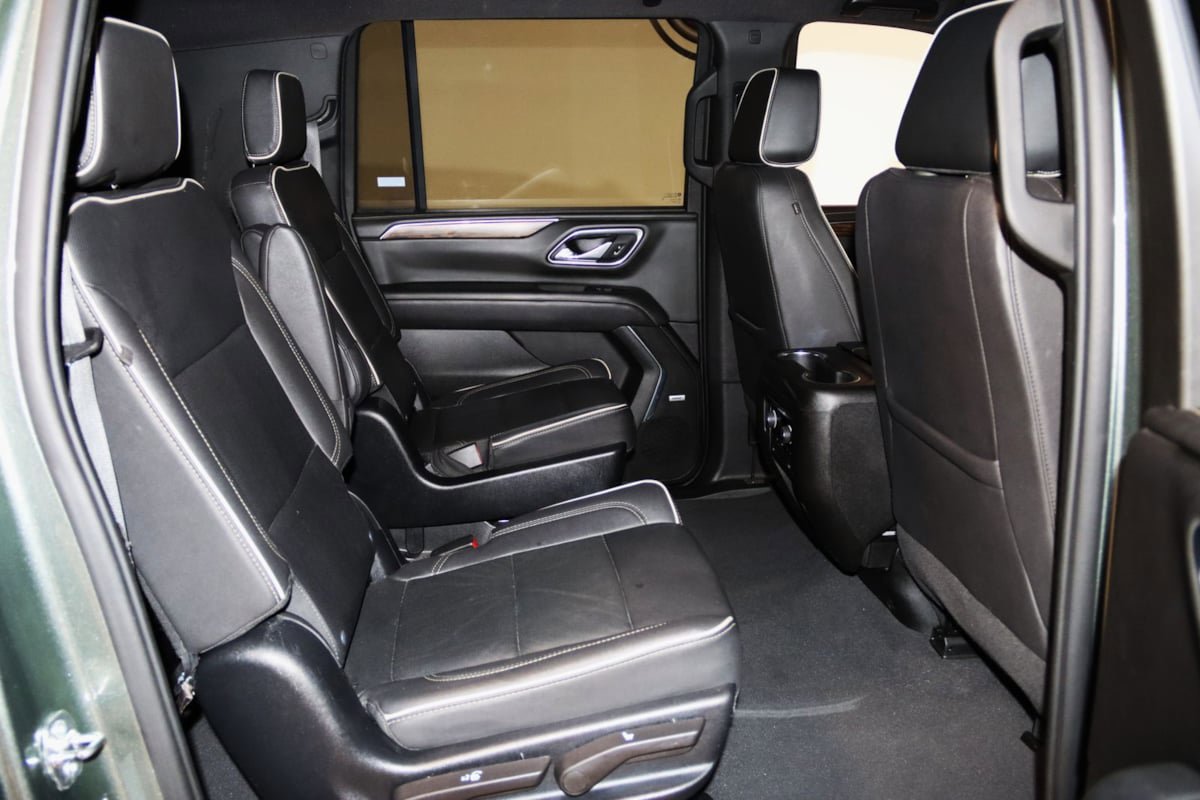 Used 2023 Chevrolet Suburban Premier AWD/4WD image 68